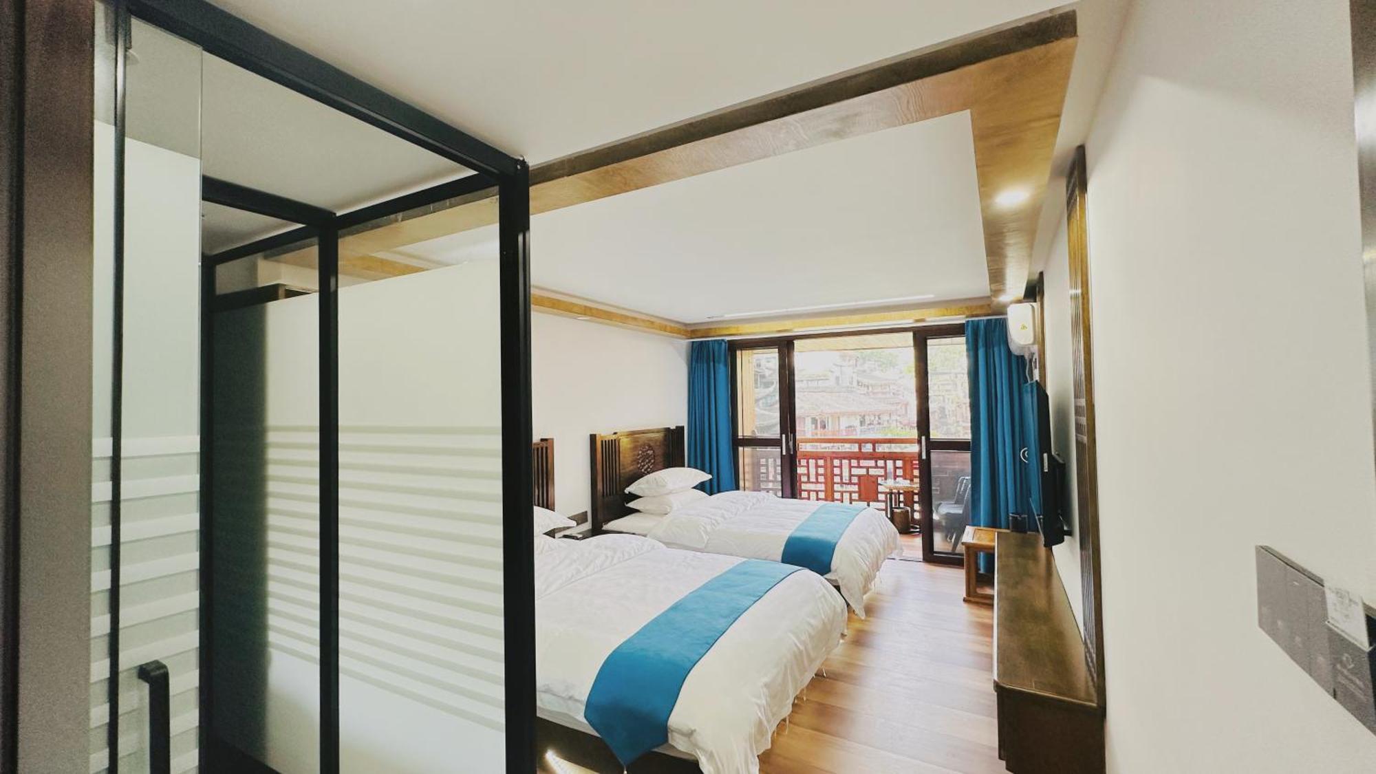 Lqj Riverside Guest House Fenghuang Zewnętrze zdjęcie