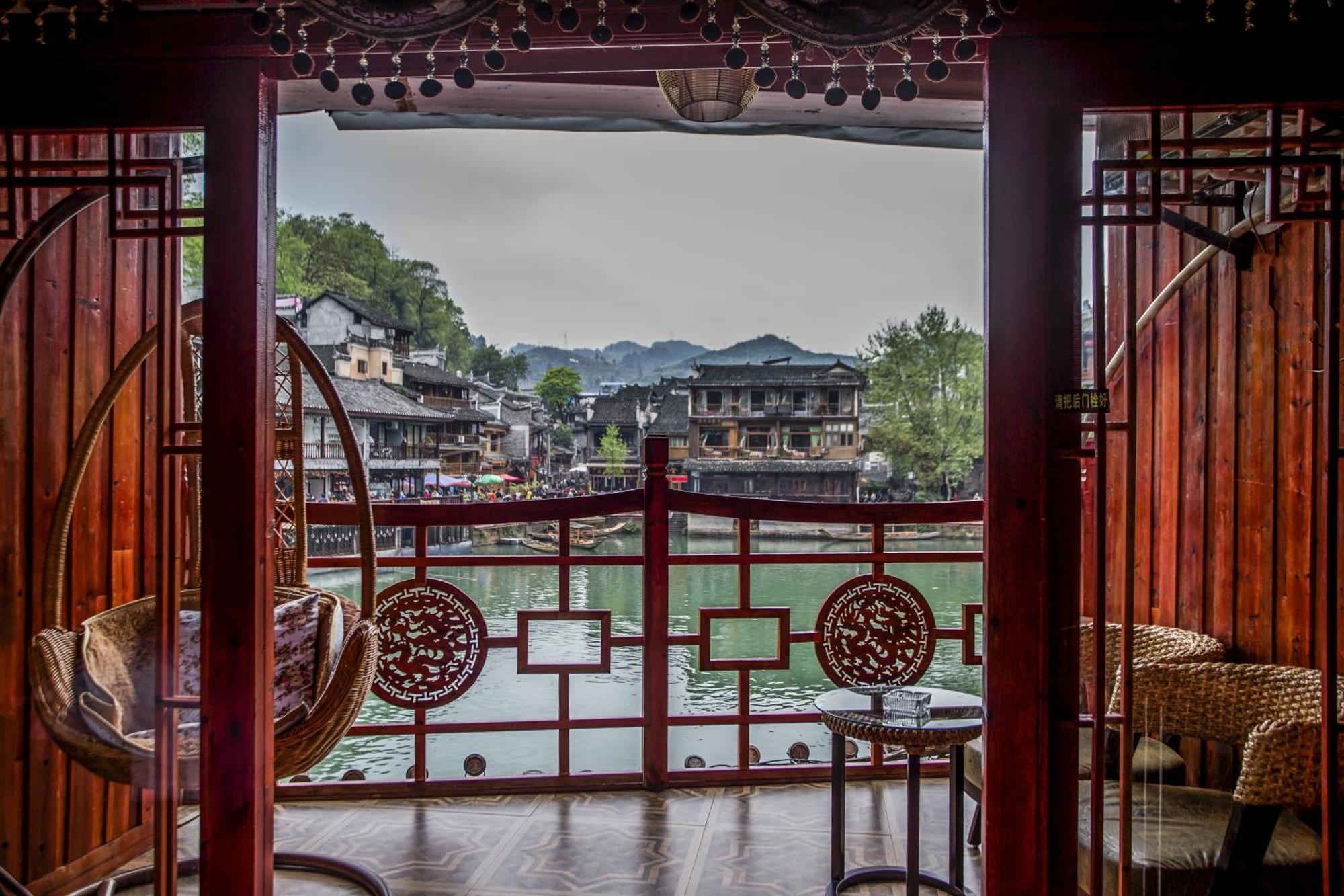 Lqj Riverside Guest House Fenghuang Zewnętrze zdjęcie